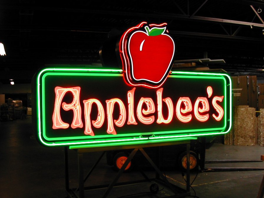 Applebee’s Overnight Social Media Meltdown: A Photo Essay « R.L. Stollar, Journalist.