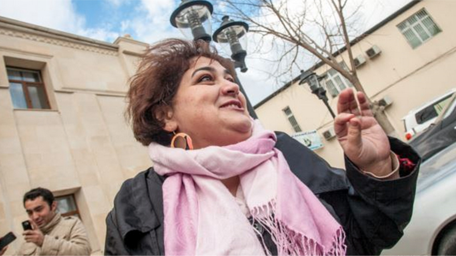Jailed Azeri Reporter Ismayilova Wins Press Freedom Award