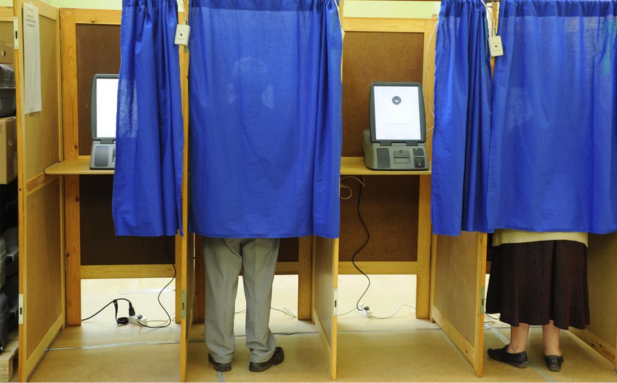 Het is nu ook officieel: stemcomputers rammelden
