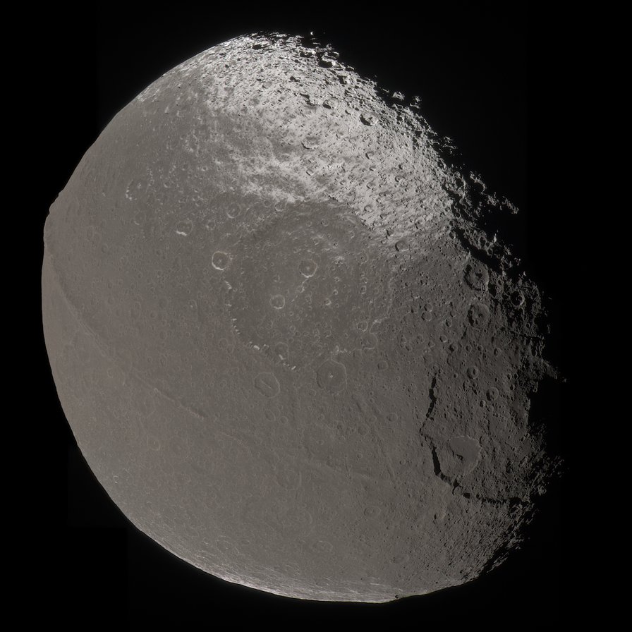 Iapetus' peerless equatorial ridge