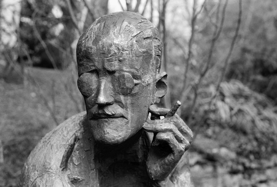 Zurich James Joyce Foundation at centre of a row over publication of new Joyce letter. - swissinfo