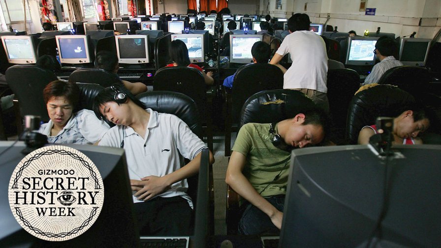 The Weird, Sketchy History of Internet Cafes
