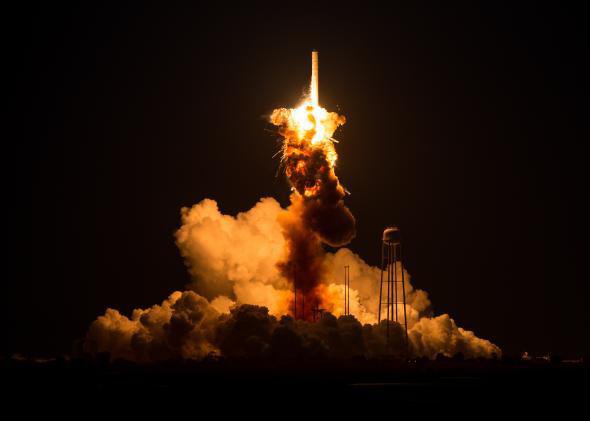 Middle schoolers' dreams of worms in space still alive despite rocket explosion