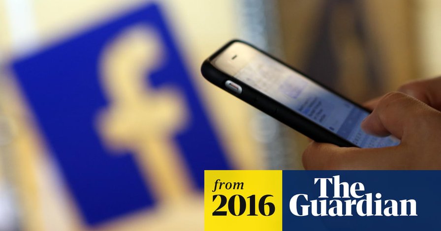 Facebook news selection is in hands of editors not algorithms
