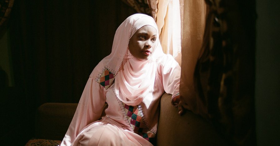 The Subversive Women Who Self-Publish Novels Amid Jihadist War