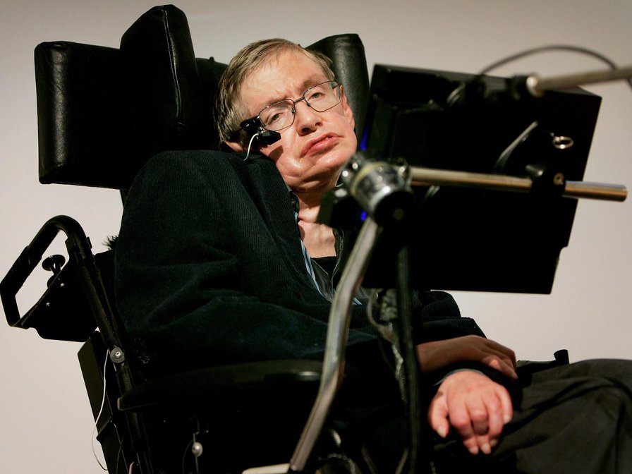 EU referendum: Stephen Hawking and 150 Royal Society fellows warn Brexit would be 'disaster for UK science'