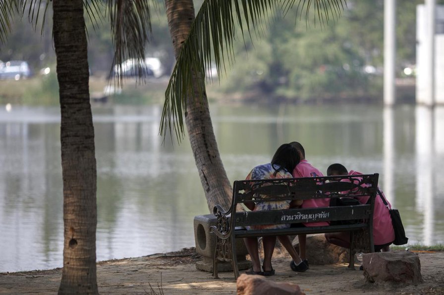 Thailand Valentine's Day: Teenagers Should Avoid Sex, Go To Temples Instead, Officials Say