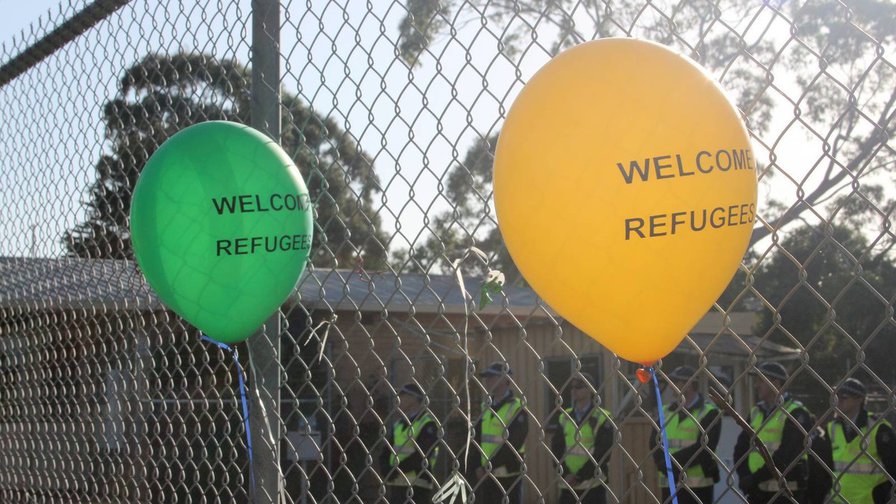 We Asked An Expert What Would Happen if the EU Opened Its Borders to Everyone