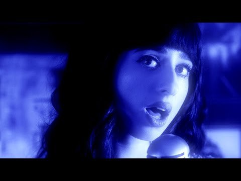 Foxes performs 'Don't Stop Me Now' on board the Orient Express - Doctor Who