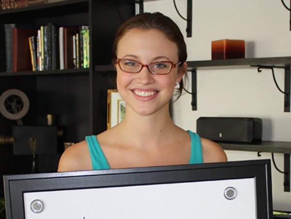 girl quits job on dry erase board exposes farmville boss called her hopa theCHIVE
