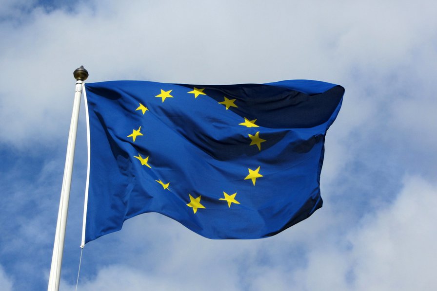 A traditional and an alternative explanation of why the European Union cannot communicate