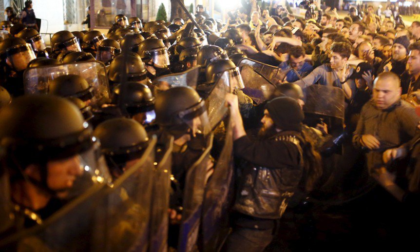 Protesters ransack Macedonia president’s office as crisis deepens